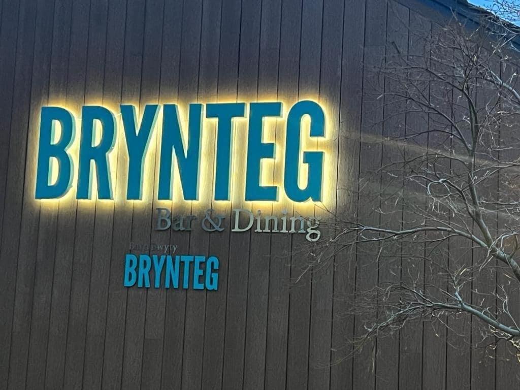 Number 57 Brynteg Hotel Caernarfon Exterior photo